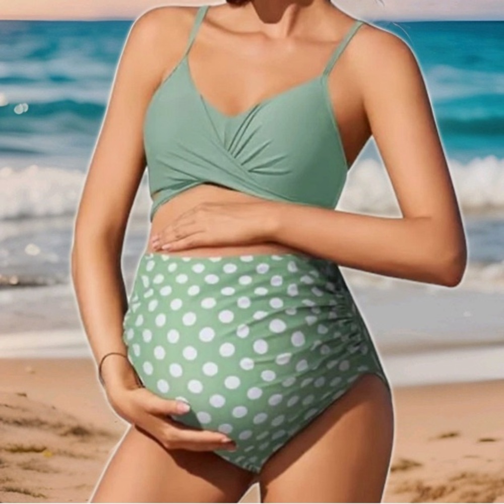 NWT Maturnity Green Polk A Dot Summer Bikini Set, Large